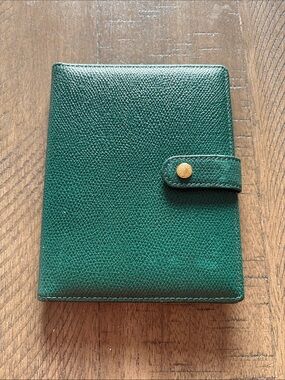 Green Leather Snap photo holder. Real leather.
